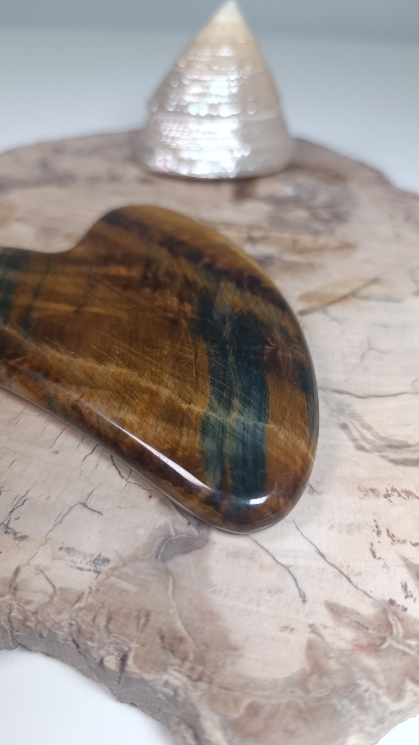 Coffret Gua Sha & Rouleau massage Oeil de Tigre