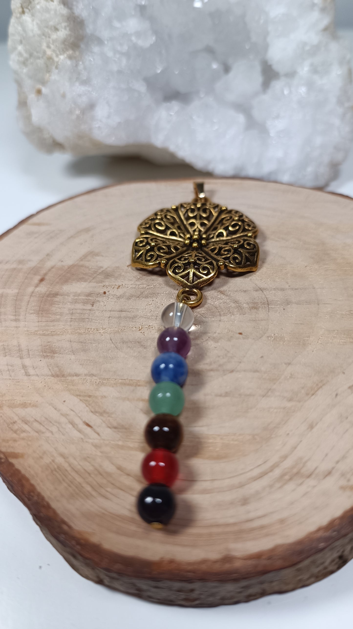Pendentif fleur dorée 7 Chakras